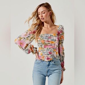 ASTR floral top